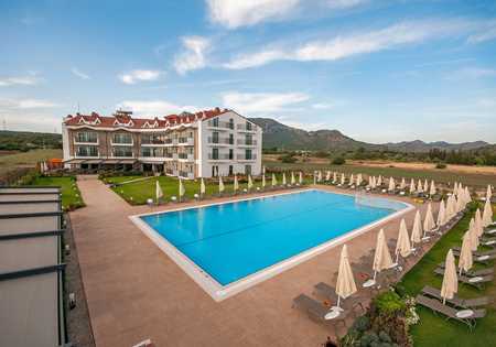 Acroter Hotel & Spa