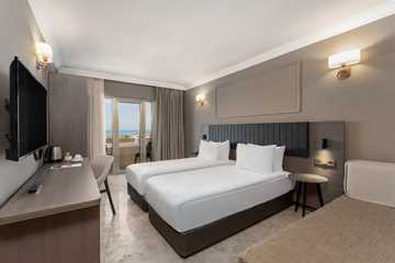 Adora Hotel Resort Standart Oda Deniz Manzaralı