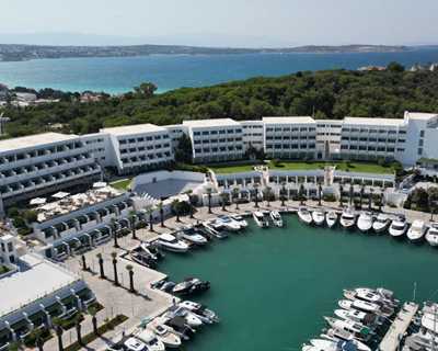 Altın Yunus Hotel & Spa Çeşme