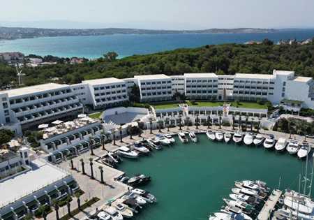 Altın Yunus Hotel & Spa Çeşme