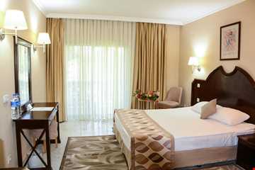 Belconti Resort Hotel Club Oda Kara Manzara