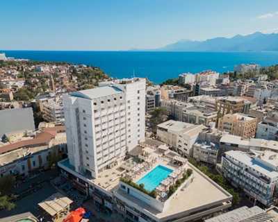 Best Western Plus Khan Hotel