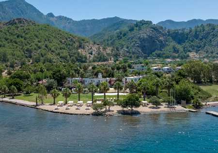 Chillos Beach