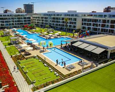Courtyard Long Beach Holiday Resort