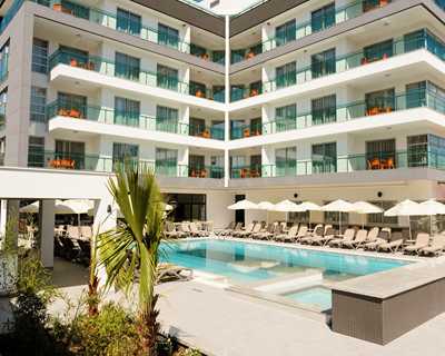 Green Garden Suite Hotel