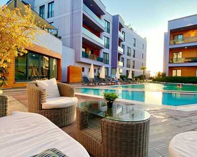 Green Hills Suites