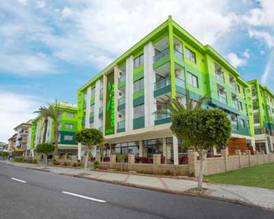 Green Life Hotel