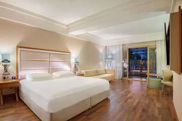 Hilton Dalaman Sarıgerme Resort & Spa Havuza Direkt Çıkışlı Deluxe Oda