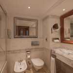 Deluxe Pool View Room