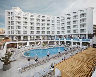 Lalila Blue Suites