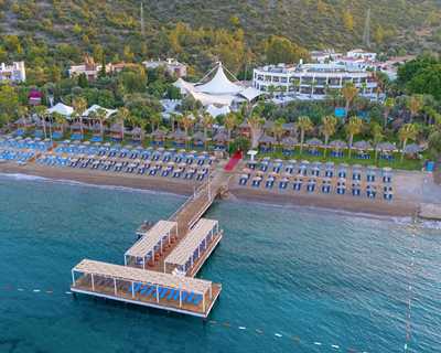 Latanya Park Resort