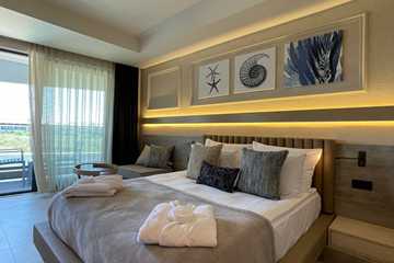 Liu Resorts Deluxe Oda Havuz Manzara