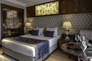 Lord's Palace Hotel & SPA Standart Oda Kara Manzara