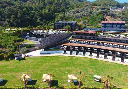 Manaspark Deluxe Hotel