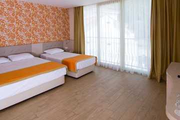 Mirage World Hotel Aile Odası