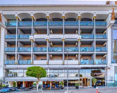 Numa Port Hotel