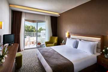 Richmond Ephesus Resort Hotel Standart Kara Manzara