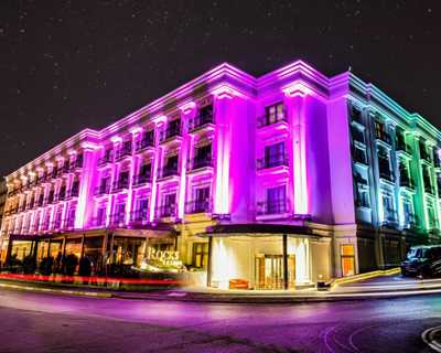 Rocks Hotel
