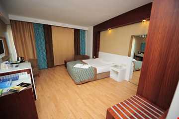 Seaden Sea World Resort & Spa Aile Odası Kara Manzara
