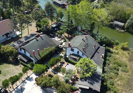 Tree Tops Park Hotel