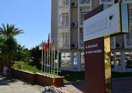 Winecity Hotel
