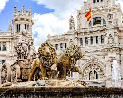 İzmir Kalkışlı Maxi İspanya Endülüs Turu (Barcelona-Madrid)